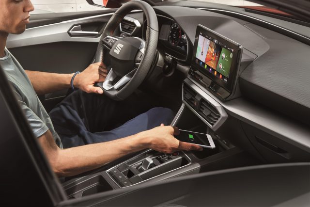 All-new-SEAT-Leon-connectivity_11_HQ